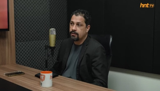 O especialista em inteligência artificial e marketing digital, Bruno Zorzetti, no podcast HNT TV Entrevista.