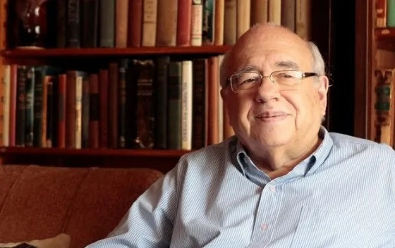 LUIS FERNANDO VERSSIMO.jpg