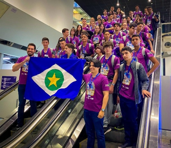 ALUNOS INTERCAMBIO MT.jpg