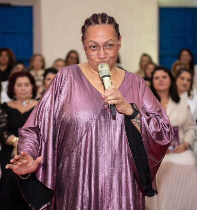 Luciene de Carvalho é a primeira mulher negra a presidir a Casa Barão, sendo eleita por unanimidade