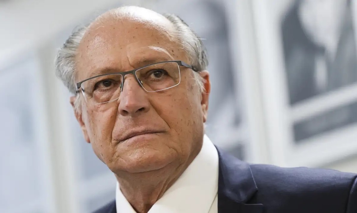 Campanha de Lula avalia envio de Geraldo Alckmin a Mato Grosso