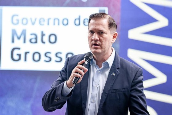 O secretário de Estado de Segurança (Sesp-MT), César Roveri, em discurso no Palácio Paiaguás. 