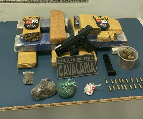 ARMAS E DROGAS APREENDIDAS EM SINOP 16 09.jpg