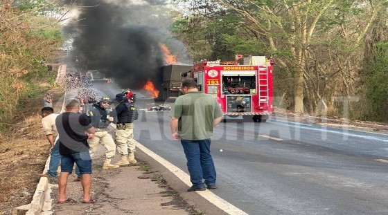Incêndio carreta