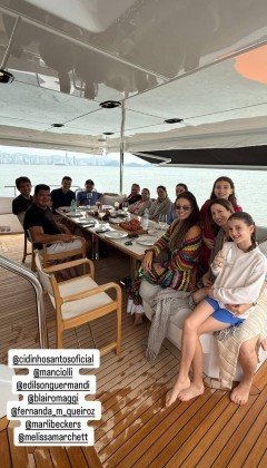 Blairo e Cidinho com a família no Iate