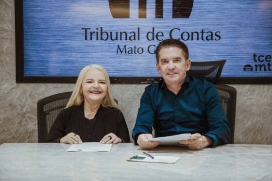 PRESINDENTE TCE SERGIO RICARDO E PRESIDENTE TRE.jpg