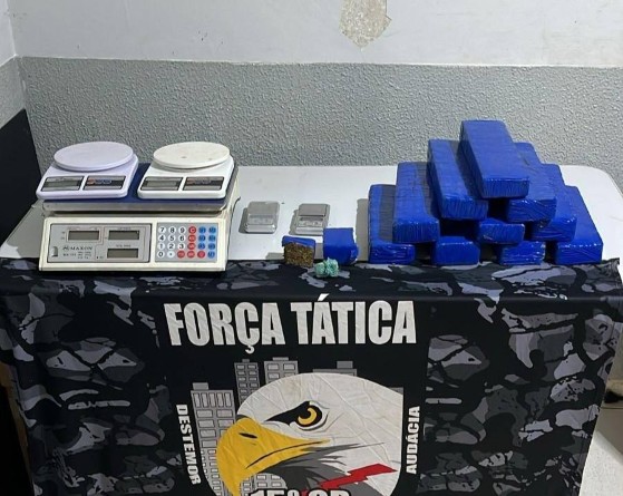 TABLETES DE MACONHA GUARANTA DO NORTE 25 09.jpg