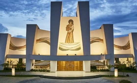 Igreja Santo Antônio, primeiro templo católico de Sinop que foi restaurado pela artista Mari Bueno
