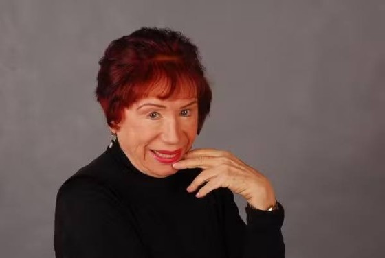 BERTA LORAN ATRIZ GLOBO .jpg