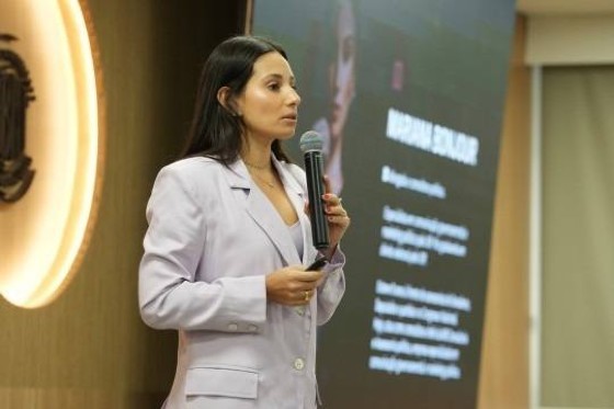 Mariana Bonjour AULA TCE MT.jpg