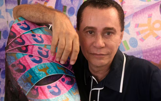 MÉDICO E ARTISTA PLÁSTICO