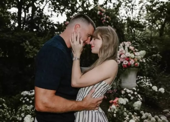 Taylor Swift e noivo