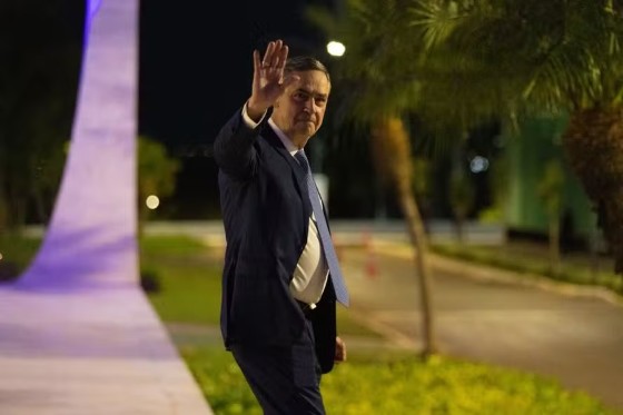 LUIS ROBERTO BARROSO STF.jpg