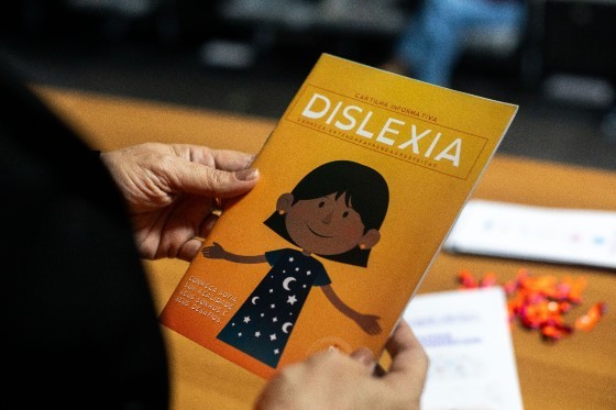 LIVRO DISLEXIA PREFEITURA.jpg