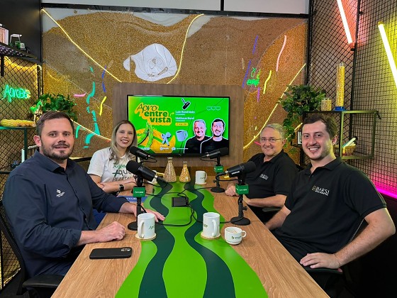 BARSI PAI E FILHO NO PODCAST DO APROSOJA.jpg