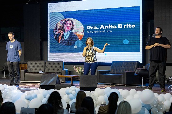 AR ANITA RITO PALESTRA TJMT.jpg