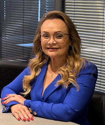 ADRIANE MARTINS