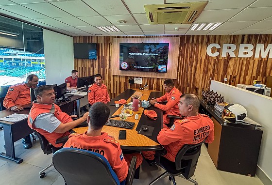 REUNIÃO DEFESA CIVIL E CORPO DOS BOMBEIROS.jpg