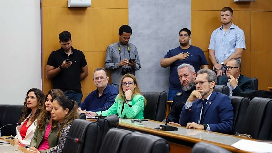 FLAVIA MORETTI PEDIDO DE R$ 200 MILHÕES.jpg