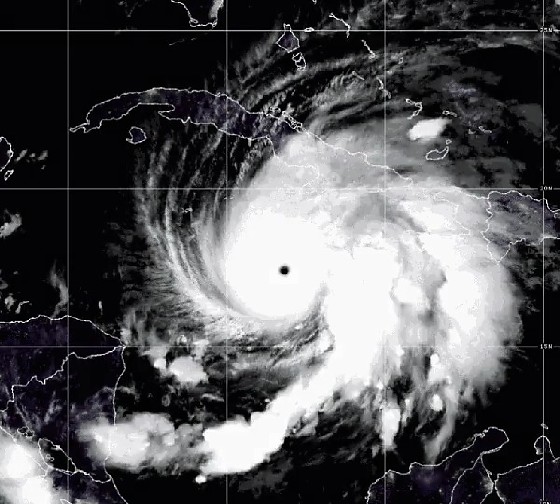 FURACAO MELISSA JAMAICA.jpg