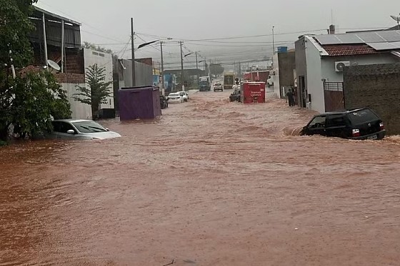 alagamento Pontes e Lacerda