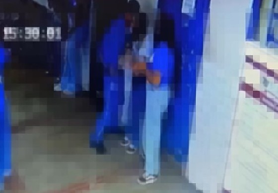 FOTO MOMENTO DO ATAQUE A ALUNA EM RONDONOPOLIS.jpg