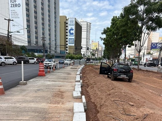 OBRAS AV NO CPA.jpg