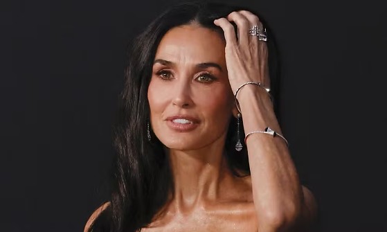 DEMI MOORE.jpg