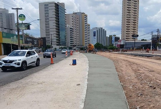 OBRAS BRT FRENTE DEFENSORIA.jpg