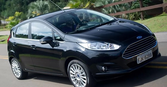 New Fiesta Sedan 2013 2014 POWERSHIFT.jpg