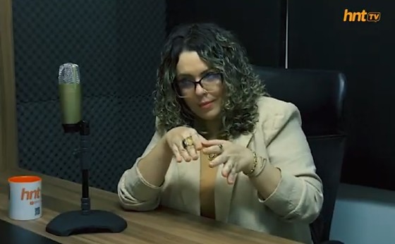 A perita criminal Gigi Barreto no podcast HNT TV Entrevista.