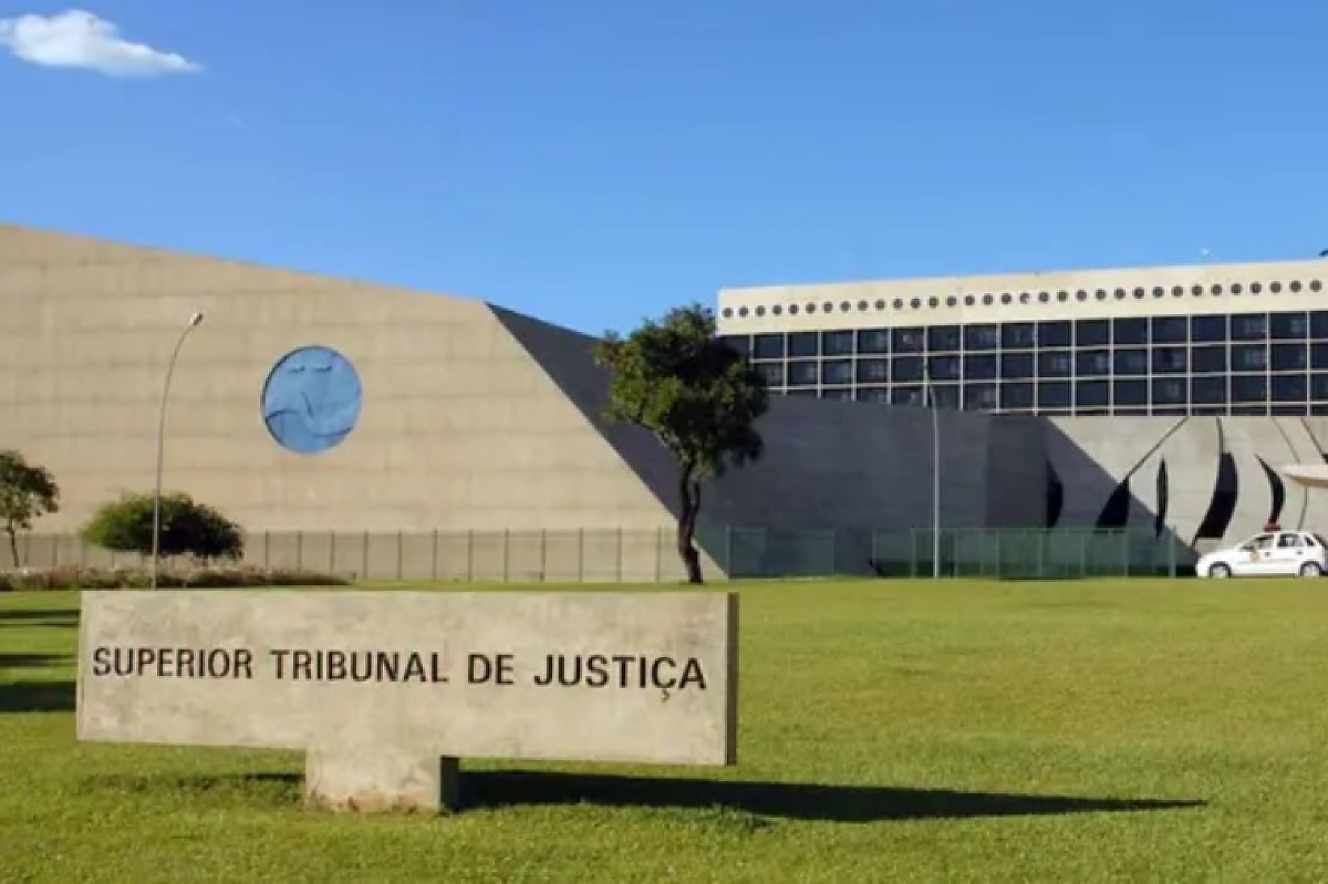 STJ anula provas e absolve acusados após revista policial em Mato Grosso