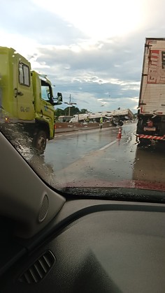 carreta tombada.jpeg