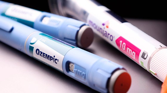 Uso indiscriminado eleva risco de eventos graves e levou à retenção obrigatória de receita nas farmácias.