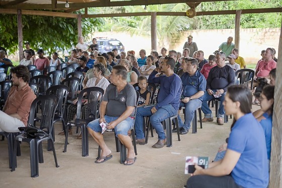 moradores do bairro Colina Verde