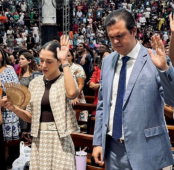 JANAINA RIVA E THIAGO SILVA UMEDECRE.jpeg