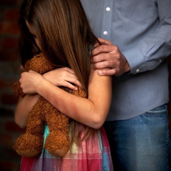 MENINA ABUSADA ESTUPRO.jpeg