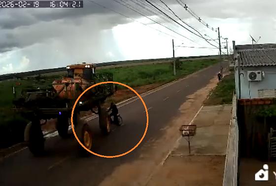 Condutor afirmou ter sido surpreendido pela atitude da vítima e não conseguiu evitar a colisão.