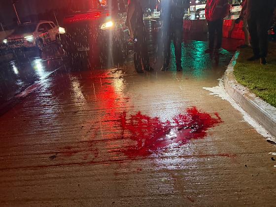 Motorista permaneceu no local e acionou o resgate após o atropelamento.