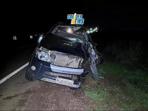 Vítima ficou presa às ferragens, foi resgatada em estado grave, mas morreu a caminho do hospital.