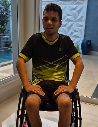 O jovem Kawan Vinnicyus, de 21 anos, morador de Rondonópolis é o 1º mato-grossense que recebeu a dose da poliamina.