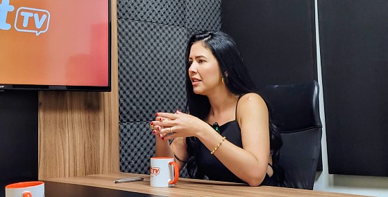 A advogada Priscila Mercês, ceo do grupo MEP Licitações, no HNT TV Entrevista. 