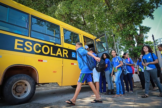 ONIBUS ESCOLAR .jpeg