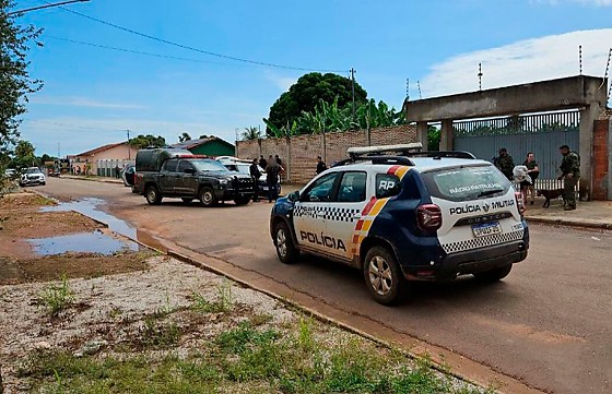 Bandido baleado por PMs