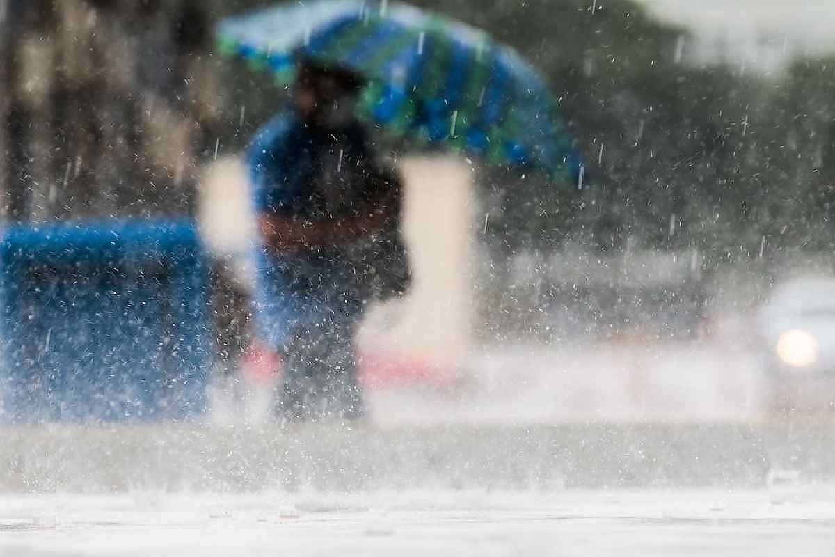 Cuiabá segue em alerta de tempestade após chuva de 90 mm
