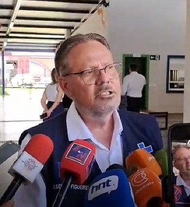 Secretario de saúde influenza