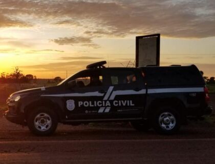 Viatura da Polícia Civil