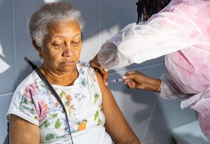 VACINAÇÃO IDOSA.jpeg