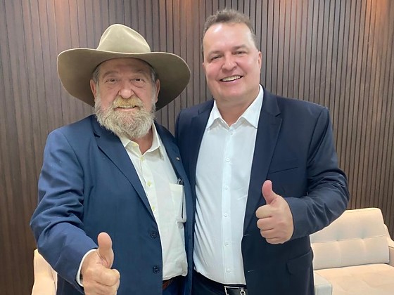 Nelson Barbudo, Max Russi