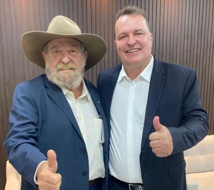 Nelson Barbudo, Max Russi